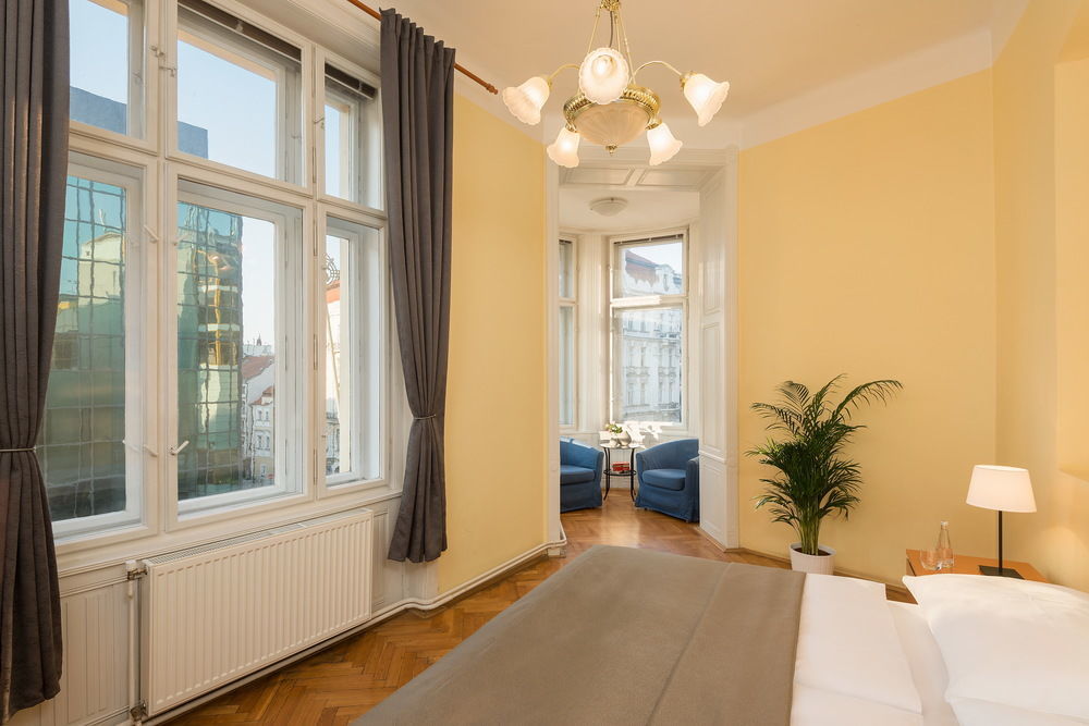 Old Town Residence Apartments Prag Exterior foto